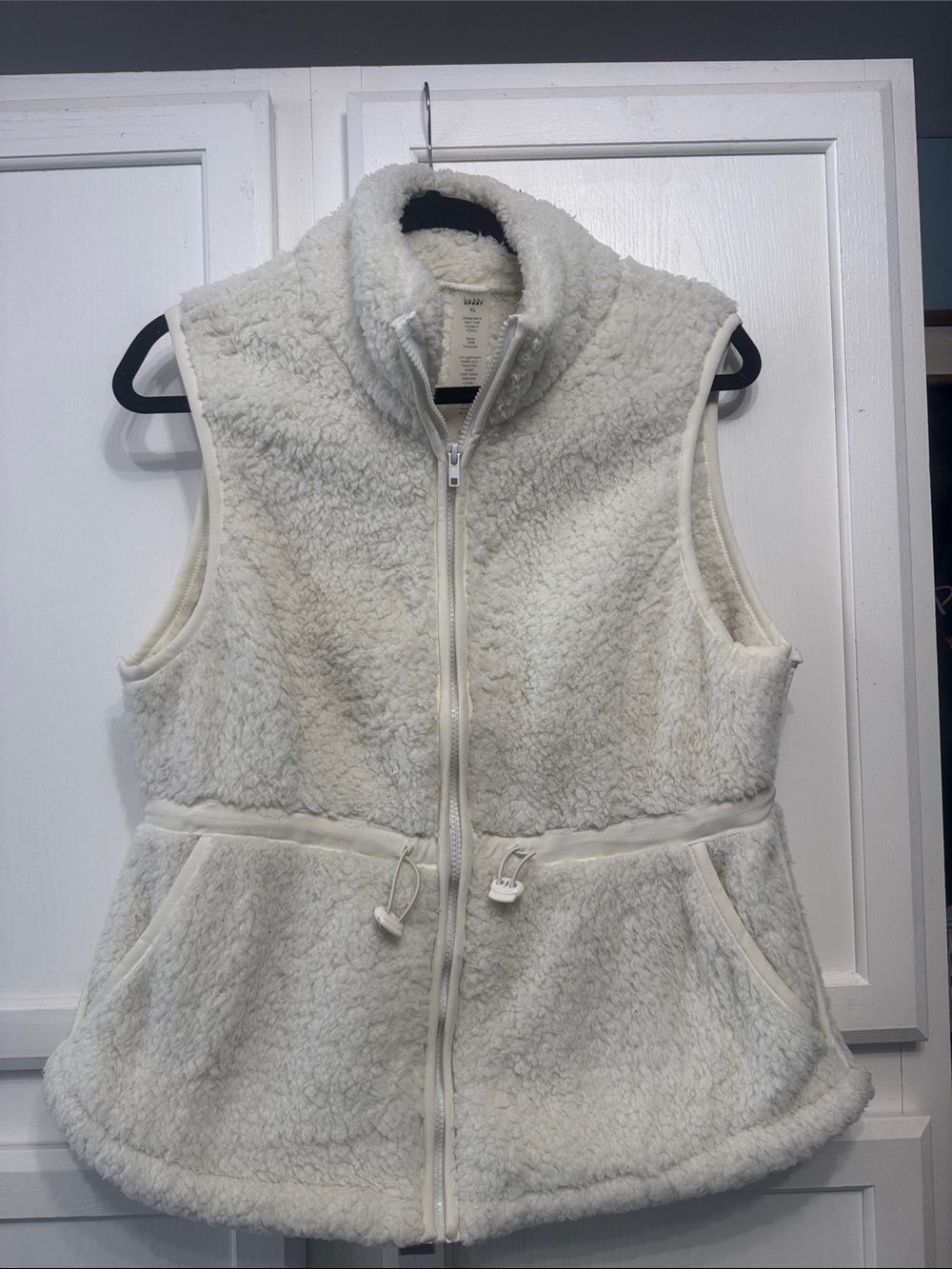 Nicole Miller Cream Sherpa Zip-Front Vest